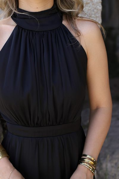 bytugcekaya Rochie neagră cu gât Halter