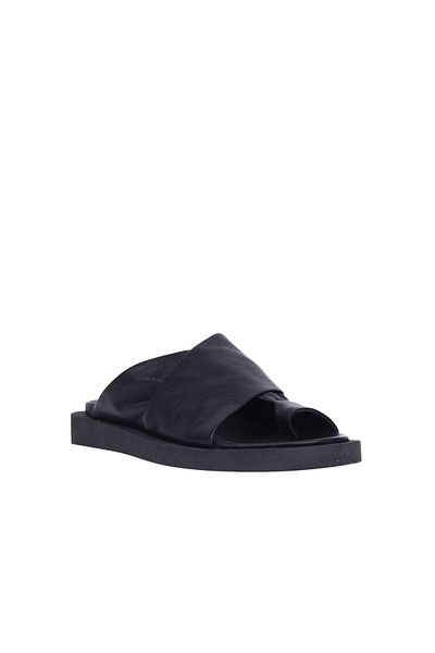 Bueno Shoes Μαύρες δερμάτινες γυναικείες σαγιονάρες - 01ws2809