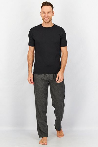 Vince Camuto Men 2 Pcs Plain Short Sleeve Top And Bottom Pyjama Set, Black