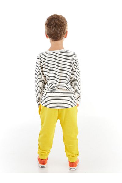 Denokids 93 طقم بنطال تي شيرت للأولاد من Truck