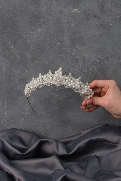 Limelia Νυφικό στέμμα με χάντρες και λεπτομέρειες από μαργαριτάρια