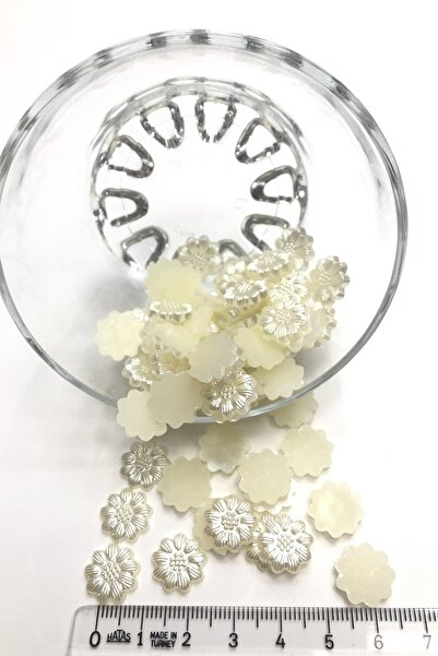 Limelia Motiv floral cremă cu mărgele semi-perle din plastic