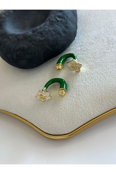MyladyAccessoriess Green Flower Earrings - Curved Detailed, Enameled Steel