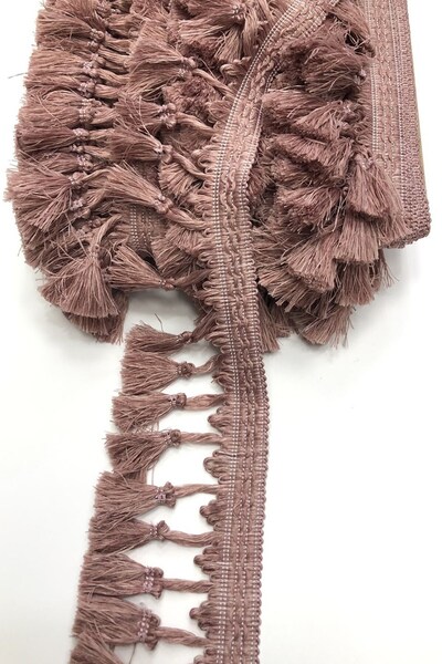 Limelia Panglică cu ciucuri în pudră închisă 7cm 1 mt