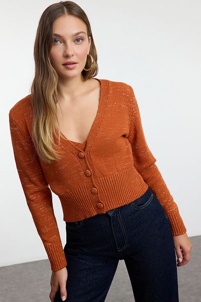 Trendyol Collection Set aus Strick-Crop-Bluse und Strickjacke – Tile TWOAW25HI00199