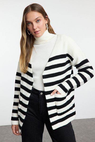 Trendyol Collection Miękki, teksturowany, czarny, szeroki, dzianinowy kardigan w paski - Twoaw25Hi00230