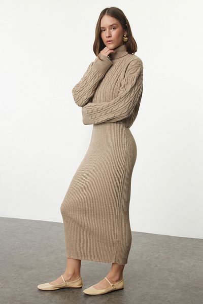 Trendyol Collection Σετ πουλόβερ και φόρεμα Mink Midi Knitwear - TWOAW25EL00069