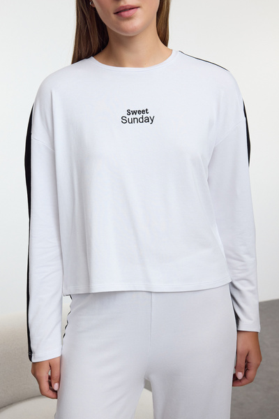 Trendyol Collection Bavlněná bílá sada pruhovaného pyžama Slogan - Thmaw25Pt00010