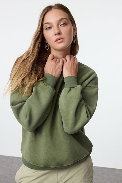 Trendyol Collection Fleece-Sweatshirt in Khaki-Strick – dicke Innenseite, blasser Effekt, weite Passform Twoaw24sw00151