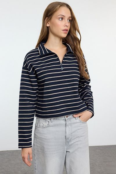 Trendyol Collection Állványgallér sötétkék csíkos Thessaloniki kötött pulóver - Twoaw22sw0732