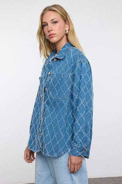 Trendyol Collection Μπλε υφή Oversize τζιν μπουφάν TWOAW25CE00042