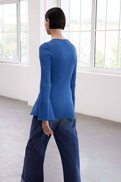 Trendyol Collection Navy Blue Limited Edition Knitwear Cardigan - Button Detailed TWOAW25HI00319