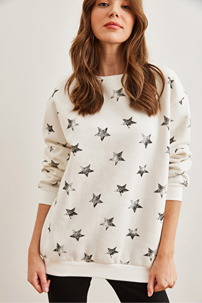 Olalook Kadın Ekru Siyah Yıldız Baskılı Oversize Şardonlu Sweatshirt SWT-19000658