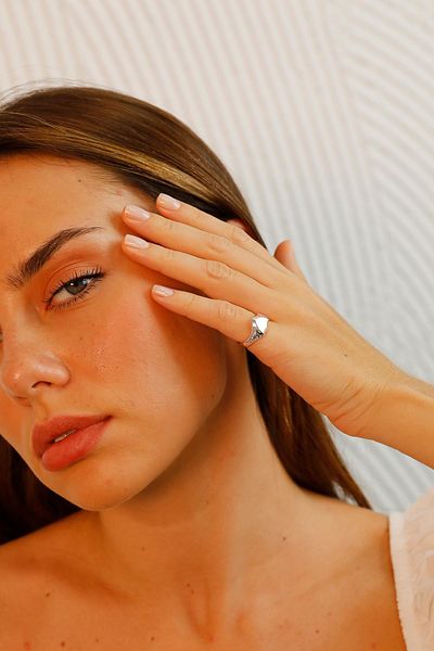 Modex Rose Knight Figured Little Finger Ring