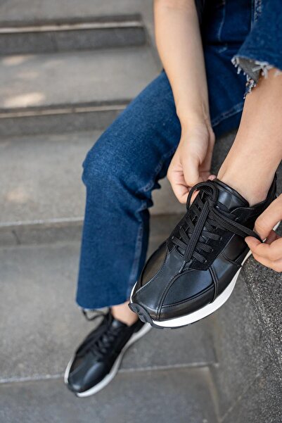 LAMİNTA Black Stitched Patterned Poce Women's Sports Shoes - Thick Sole