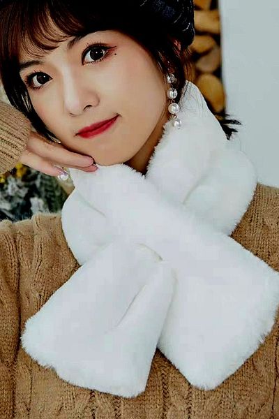 Bundera Welsoft White Plush Scarf Scarf Windproof Fleece Neck Collar Shawl