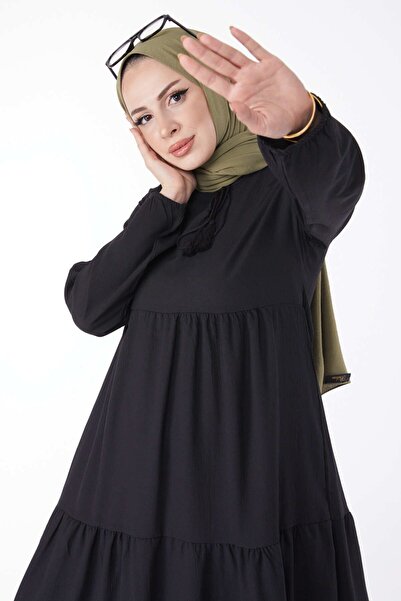 TOFİSA Czarna, marszczona, koronkowa damska sukienka z prostym kołnierzykiem i szczegółami – 13145