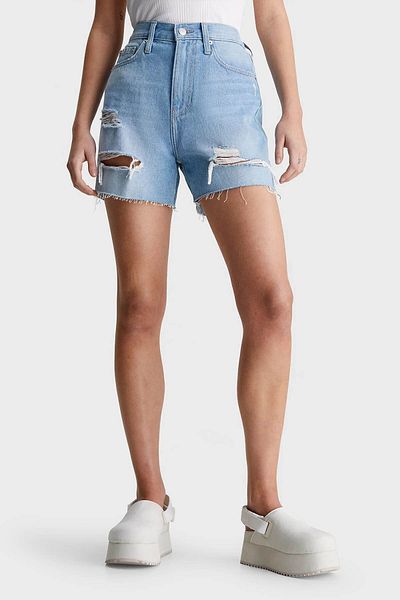 Calvin Klein Roztrhaný podrobný vysoký pas Mom Denim Short J20J2228031AA SHORT J20J222803 1AA
