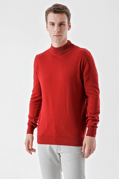 Morven Men's Red Basic Half Turtleneck Dynamic Fit Comfortable Cut Knitwear