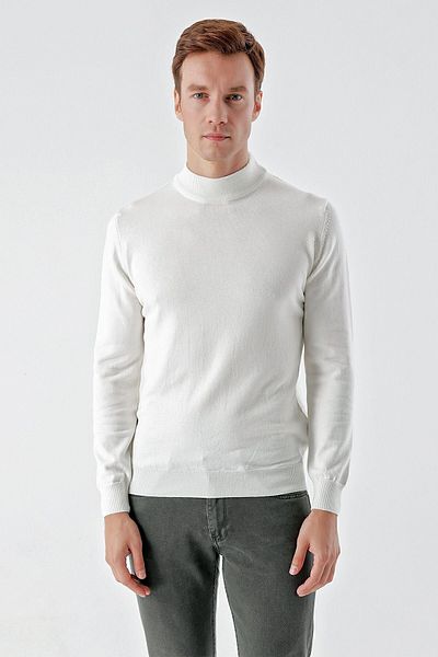 Morven Ανδρικό πλεκτό εκρού Basic Half Turtleneck Dynamic Fit Relaxed Cut