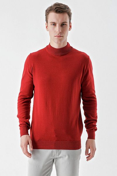 Morven Men's Red Basic Half Turtleneck Dynamic Fit Comfortable Cut Knitwear