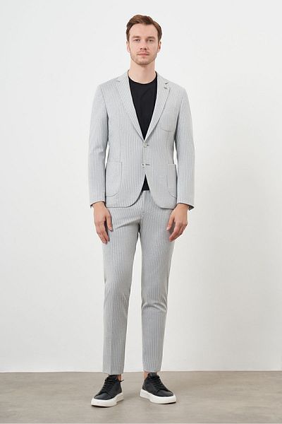 Morven Men's Gray Slim Fit Striped Polyviscon Mono Collar Suit