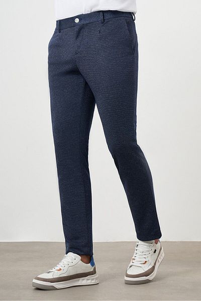 Morven Men's Navy Blue Polyviscose Trend Pleated Slim Fit Sports Pants