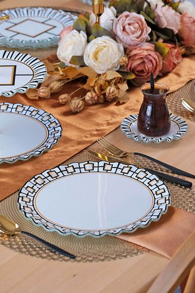 Glore Prestige 6-Person Glass Plate Service Set