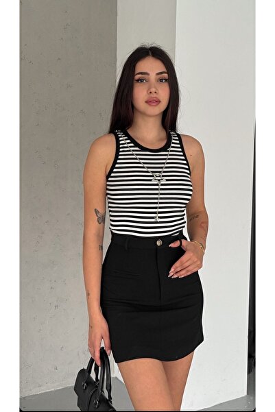 jöns since 1997 Чорна смугаста жіноча кроп-топ - з коміром і однотонна