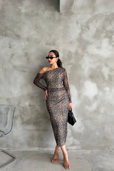 MOZENA Patterned Single Sleeve and Tulle Detailed Dress