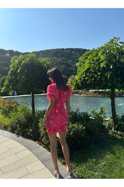 Afiş Butik Fuşya Çiçek Desenli Drapeli Mini Elbise