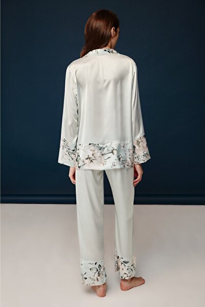 Bonnie Clyde Women's Printed Patterned Satin Fabric Pajama Set Ecru