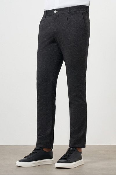 Morven Men's Black Polyviscose Trend Pleated Slim Fit Sports Trousers