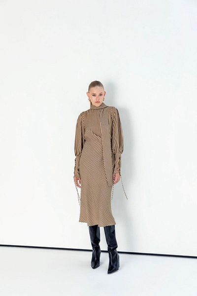 KAMEYA Stand Collar Balloon Sleeve Dress