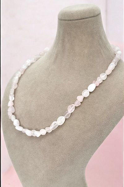 NBS Beautiful Naturel Stones Pink Quartz Love Stone and Love Magnet Natural Necklace
