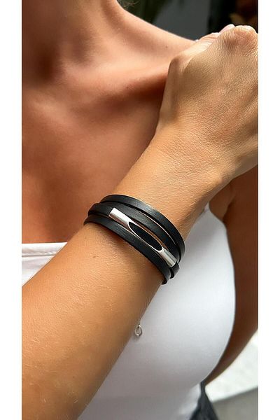 Kutcha Accessories Black Silver Special Design Leather Bracelet