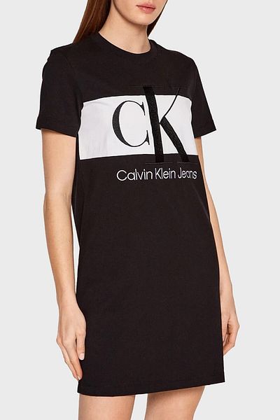 Calvin Klein فستان قصير من القطن بقصة عادية ورقبة دائرية J20j218862 بيه
