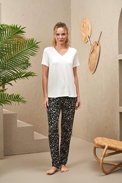 PJS 25182 Жіночий комплект з коротким рукавом та візерунком
