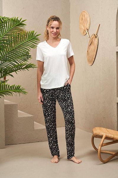 PJS 25182 Women's V-Neck Short Sleeve Patterned Trousers Set