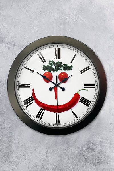 Kasva Concept Gift 36 cm Black Metal Kitchen Wall Clock