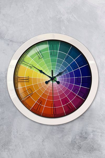 Kasva Concept Gift 36 cm White Metal New Color Wall Clock