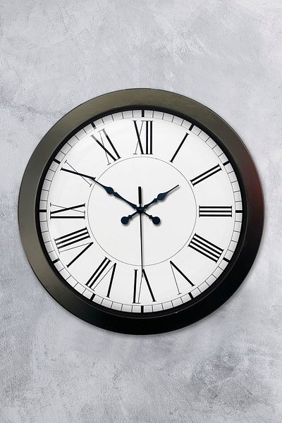 Kasva Concept 36 cm Black Metal Roman Classic Wall Clock