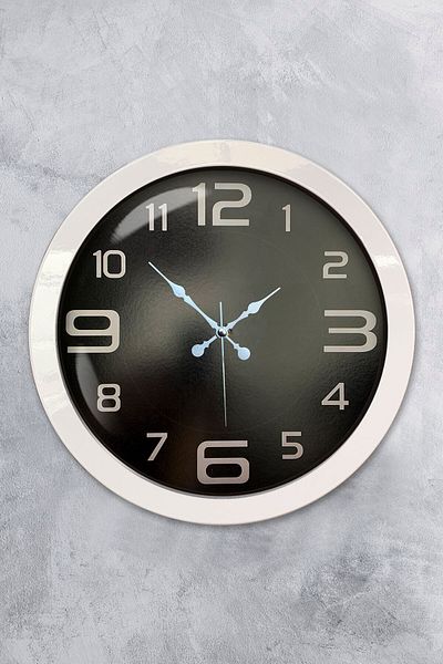 Kasva Concept Gift 36 cm White Metal Black Classic Wall Clock