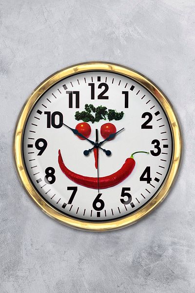Kasva Concept Gift 40 cm Gold Metal Kitchen Wall Clock