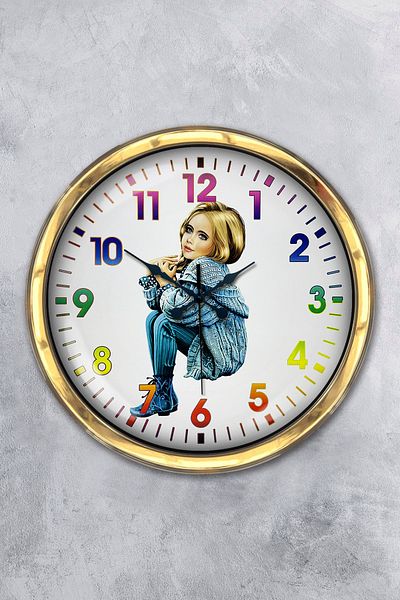 Kasva Concept 40 cm Gold Metal Young Girl Wall Clock