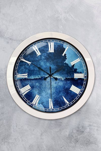 Kasva Concept 36 cm White Metal White Roman Wall Clock