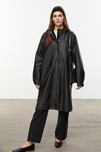 Mudo Leather Look Hooded Rainbook