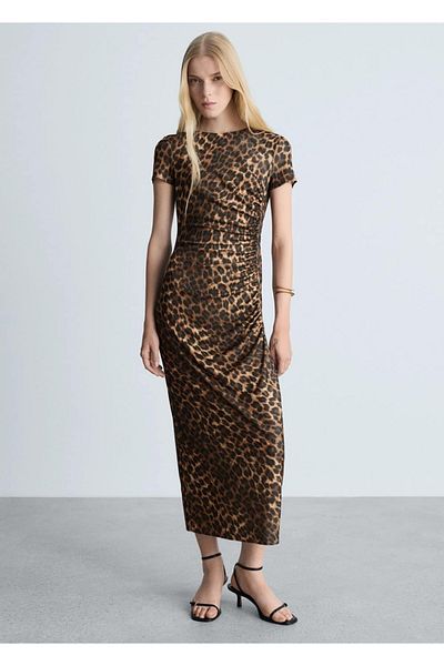 MANGO Woman Kleid mit Raffung und Leopardenmuster