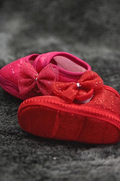 LOGO AKSESUAR 0-3 Months Red Lace Glitter Baby Bandana and Booties Set