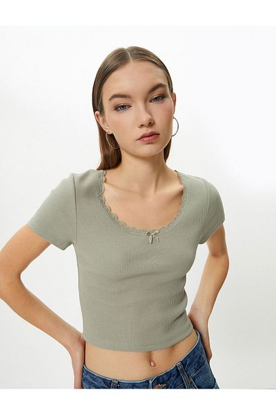 Koton U-Ausschnitt Basic Crop T-Shirt Gerippte Spitze Detail Kurzarm Baumwolle
